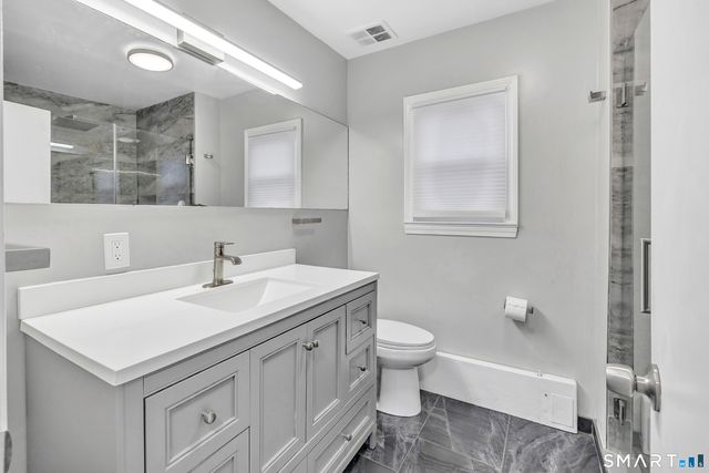 10 Oronoque Trail, Shelton, CT 06484