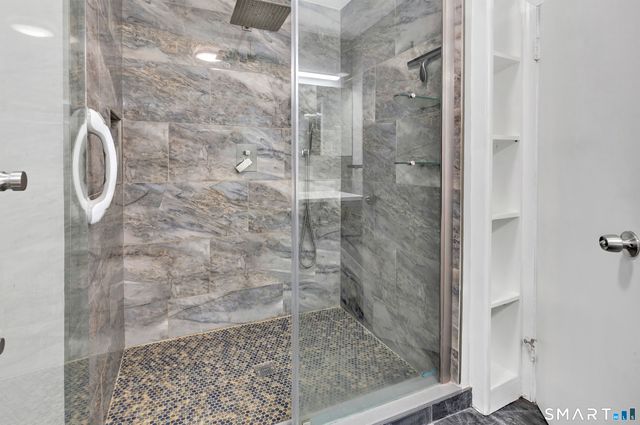 10 Oronoque Trail, Shelton, CT 06484