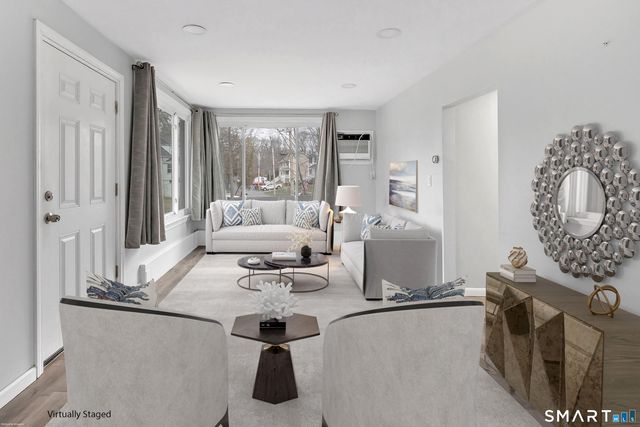 10 Oronoque Trail, Shelton, CT 06484