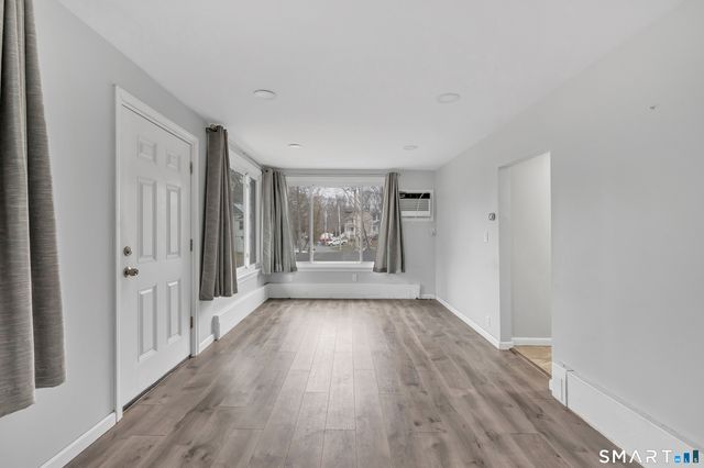 10 Oronoque Trail, Shelton, CT 06484