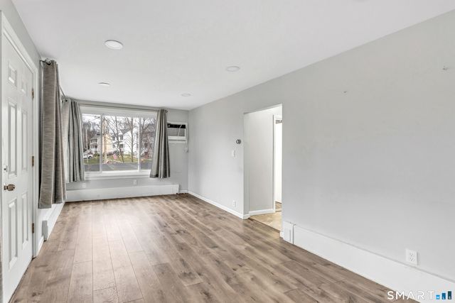 10 Oronoque Trail, Shelton, CT 06484