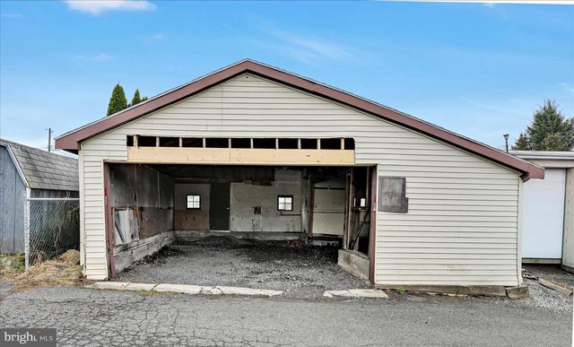 233-235 MINERSVILLE ST, Seltzer, PA 17974