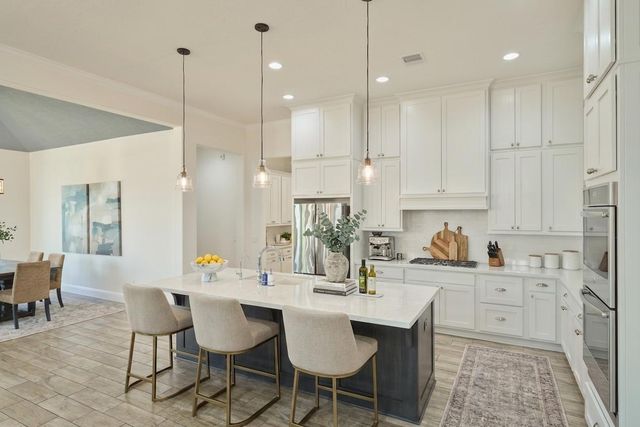 82 N Braided Branch Drive, The Woodlands, TX 77385