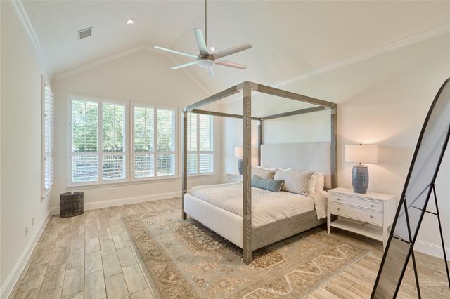 82 N Braided Branch Drive, The Woodlands, TX 77385