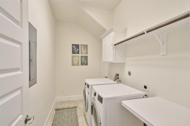 82 N Braided Branch Drive, The Woodlands, TX 77385