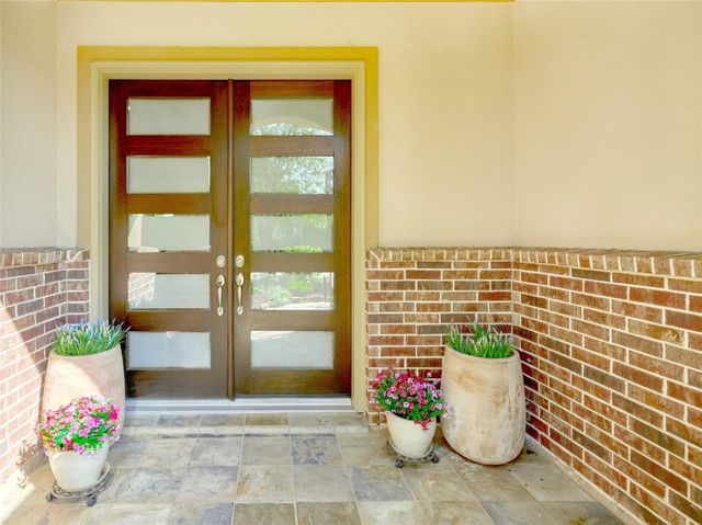 82 N Braided Branch Drive, The Woodlands, TX 77385