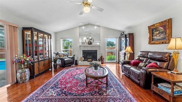 781 POWDER HORN ROW, Lakeland, FL 33809