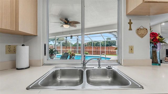 781 POWDER HORN ROW, Lakeland, FL 33809