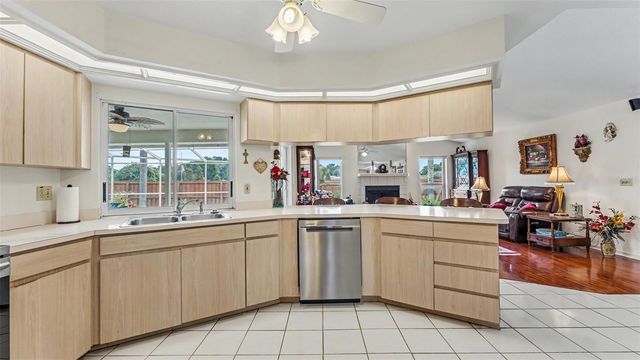 781 POWDER HORN ROW, Lakeland, FL 33809