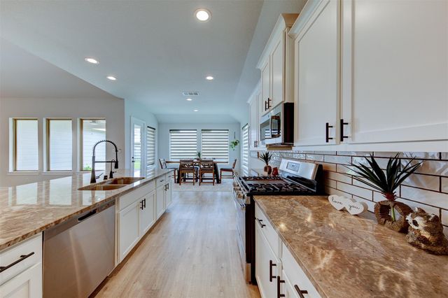 13424 Diamond Reef Lane, La Marque, TX 77568