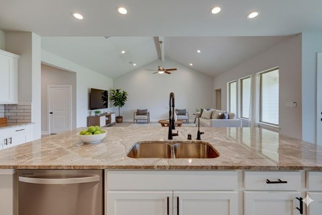 13424 Diamond Reef Lane, La Marque, TX 77568