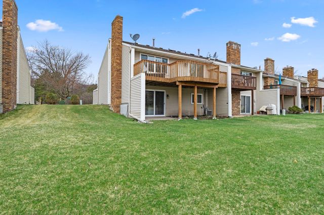 10402 Yorktown Lane N, Maple Grove, MN 55369