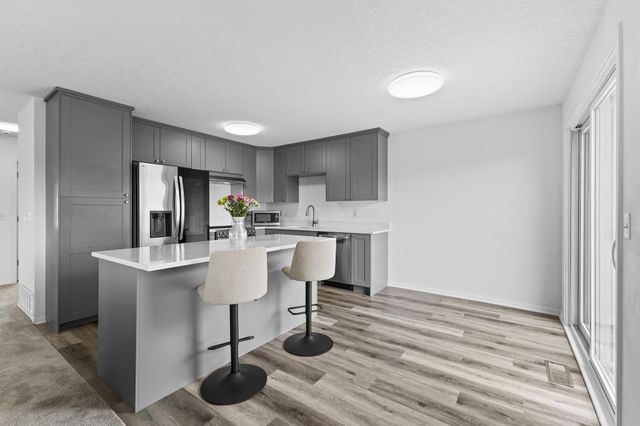 10402 Yorktown Lane N, Maple Grove, MN 55369