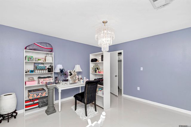 1049 Castle Kirk Dr, Baton Rouge, LA 70808