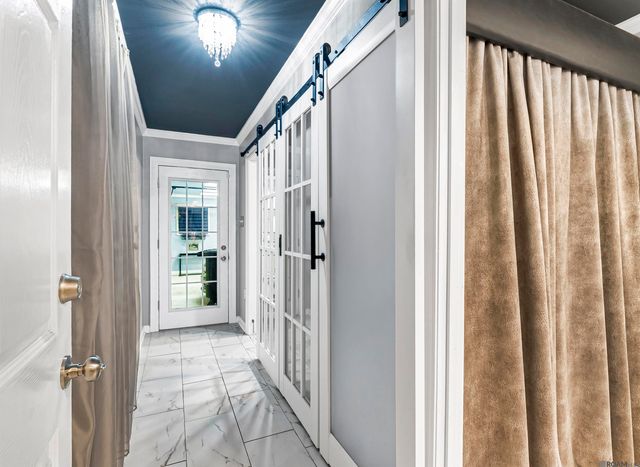 1049 Castle Kirk Dr, Baton Rouge, LA 70808