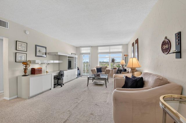 2851 S Ocean Boulevard 5m, Boca Raton, FL 33432