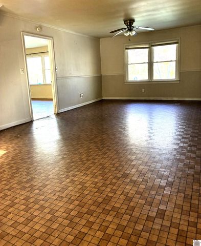 129 3rd Street, Almo, KY 42020