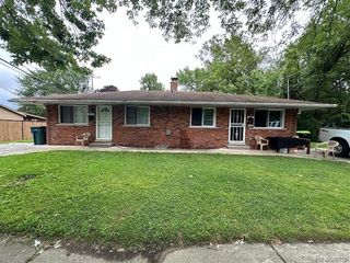 819 Frank Avenue, Lincoln Park, MI 48146