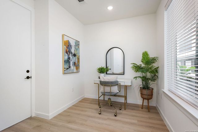 719 E Locust St Unit 3108, San Antonio, TX 78212