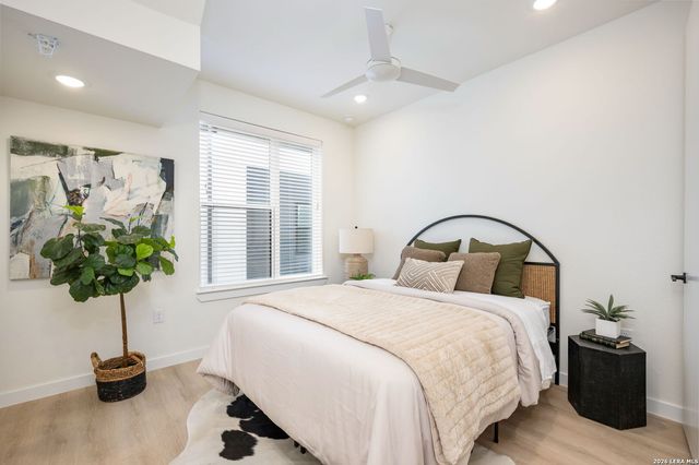 719 E Locust St Unit 3108, San Antonio, TX 78212