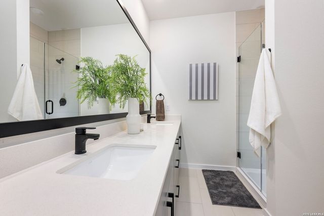 719 E Locust St Unit 3108, San Antonio, TX 78212
