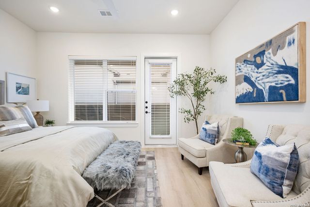 719 E Locust St Unit 3108, San Antonio, TX 78212