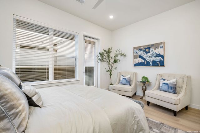 719 E Locust St Unit 3108, San Antonio, TX 78212