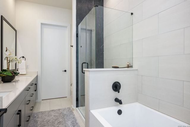 719 E Locust St Unit 3108, San Antonio, TX 78212
