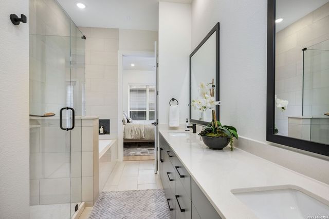 719 E Locust St Unit 3108, San Antonio, TX 78212