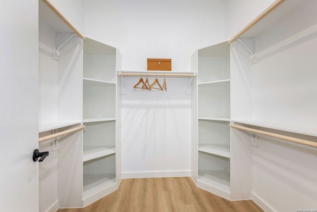 719 E Locust St Unit 3108, San Antonio, TX 78212