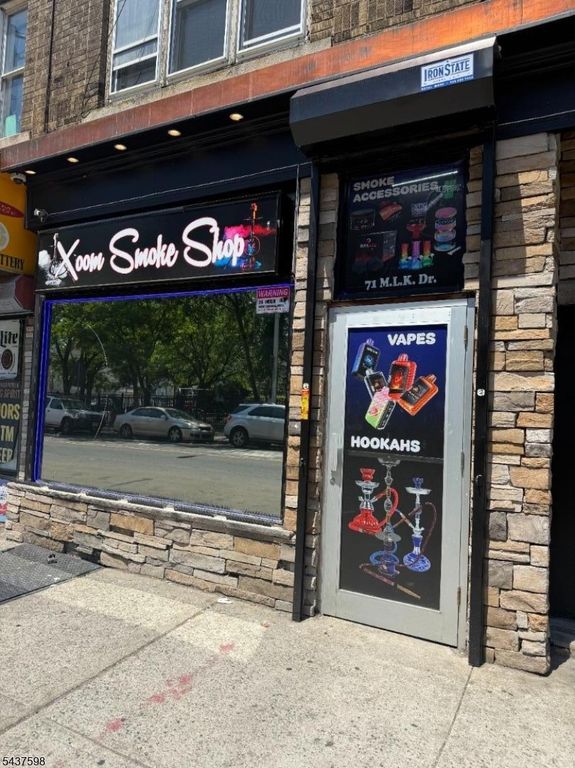 71 Martin Luther King Jr Dr, Jersey City, NJ 07305