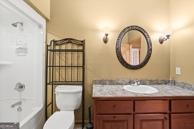 2760 Vinson Highway SE, Milledgeville, GA 31061