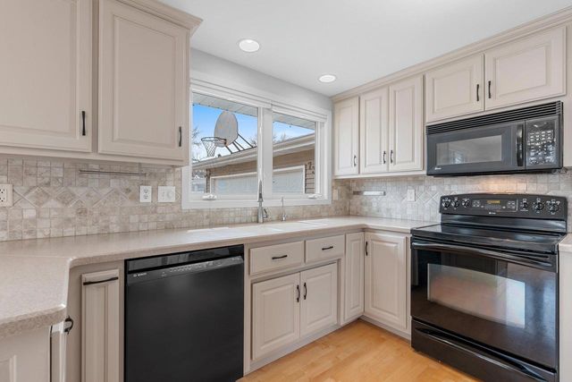 736 MELISSA STREET, Menasha, WI 54952