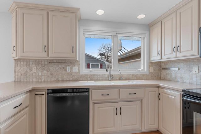 736 MELISSA STREET, Menasha, WI 54952