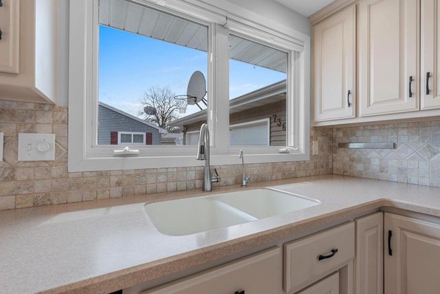 736 MELISSA STREET, Menasha, WI 54952