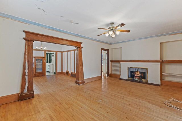 1607 N 52nd STREET #1609, Milwaukee, WI 53208