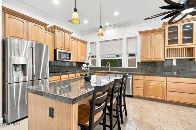 8073 W Louise Drive, Peoria, AZ 85383