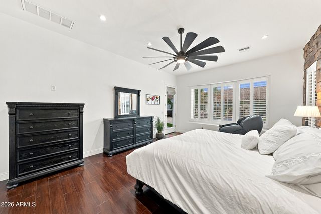 8073 W Louise Drive, Peoria, AZ 85383
