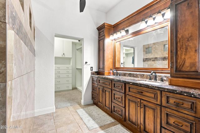 8073 W Louise Drive, Peoria, AZ 85383