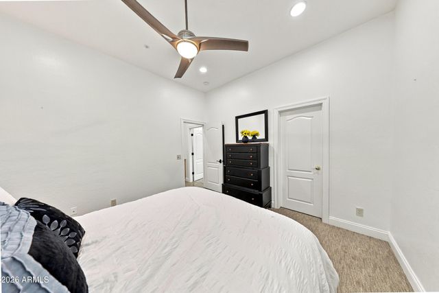 8073 W Louise Drive, Peoria, AZ 85383