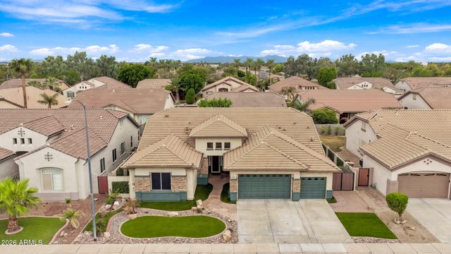 8073 W Louise Drive, Peoria, AZ 85383