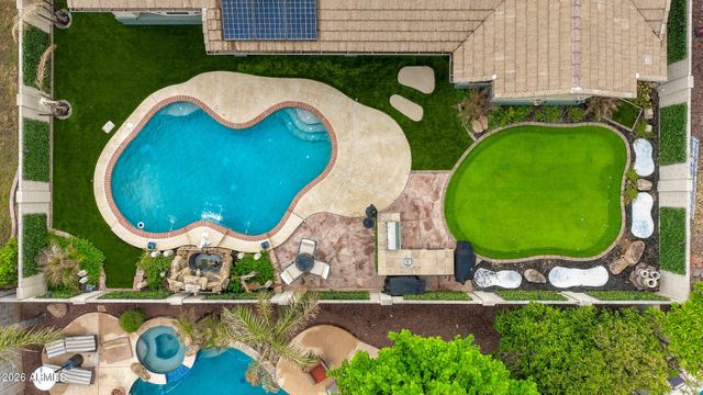 8073 W Louise Drive, Peoria, AZ 85383