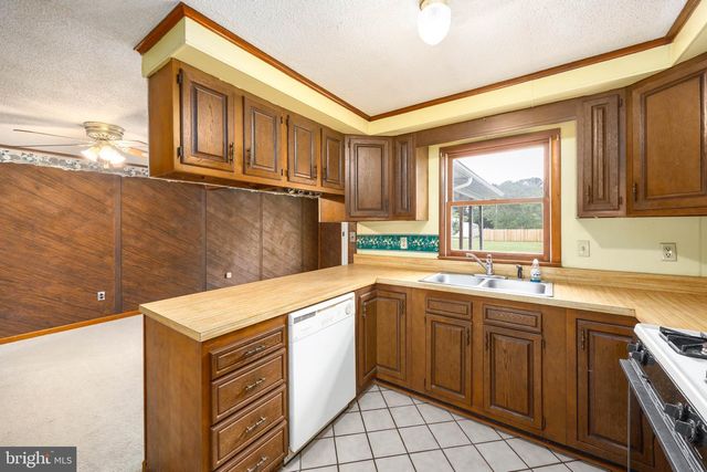 304 CALVIN DR, Salisbury, MD 21804