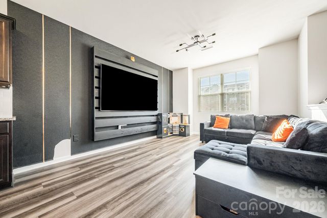 6638 Perry Creek Road, Raleigh, NC 27616