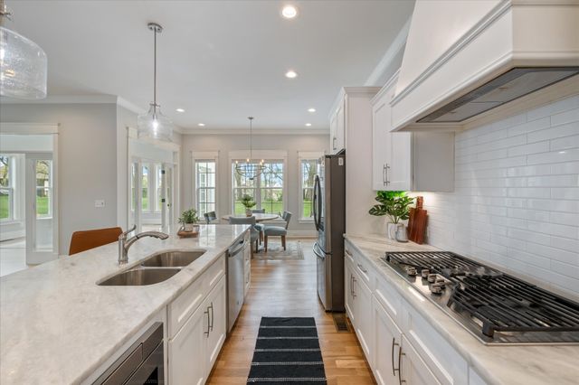 6070 Kidman Ln, Spring Hill, TN 37174