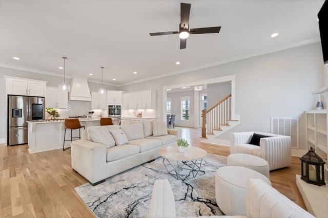 6070 Kidman Ln, Spring Hill, TN 37174