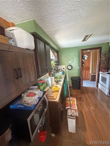 31 Ellen Drive, Cheektowaga, NY 14225