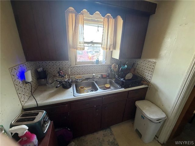 31 Ellen Drive, Cheektowaga, NY 14225