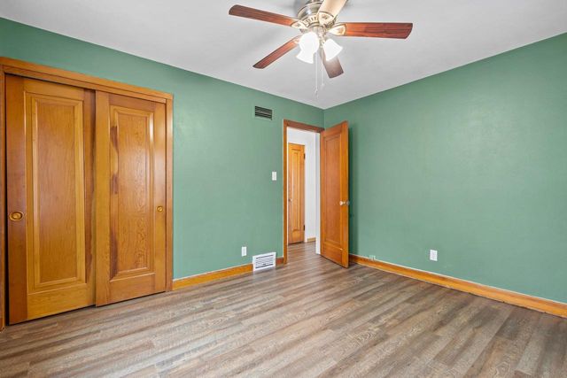 825 15TH AVENUE, Green Bay, WI 54304