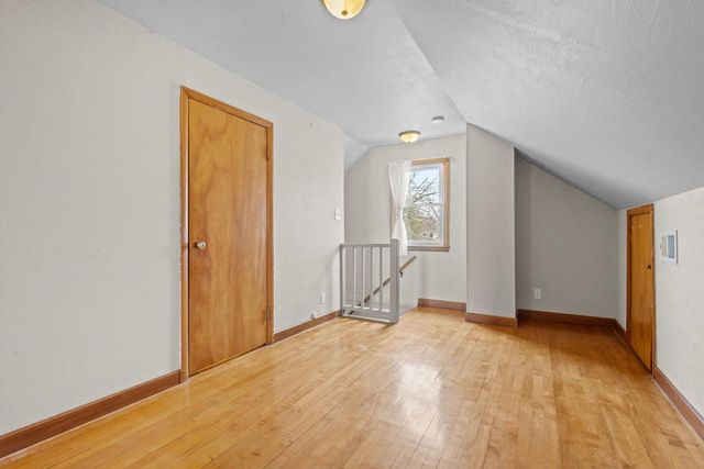 825 15TH AVENUE, Green Bay, WI 54304
